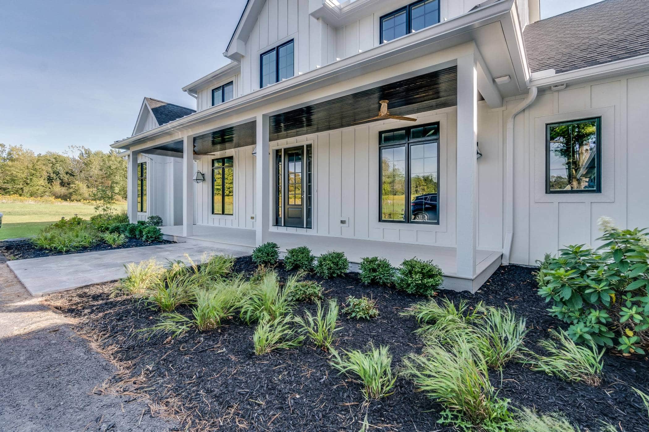 5 of the Hottest Window Trends of 2025 | Timber Rock Construction ...